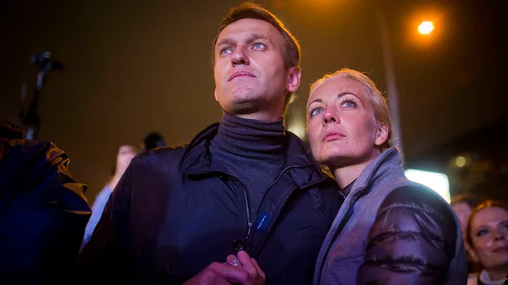 Russian opposition leader Alexei Navalny with his wife, Yulia