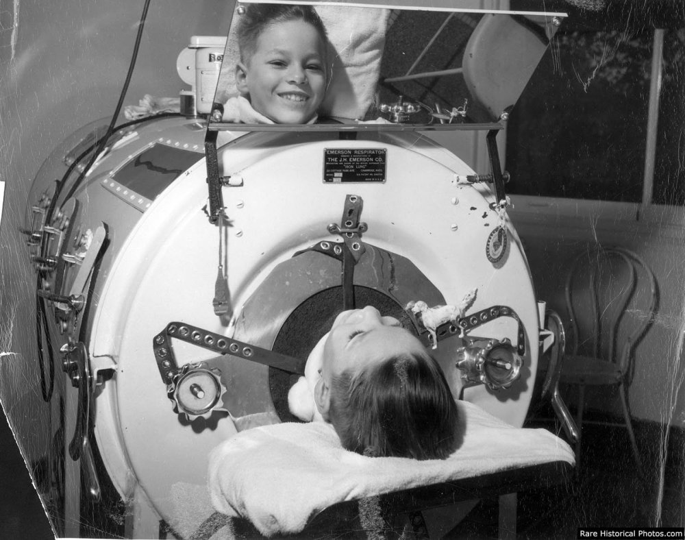 What does an iron lung do?