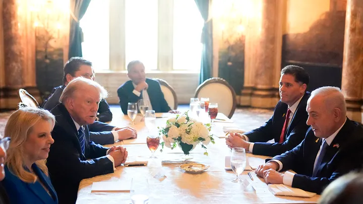 Donald-Trump-Benjamin-Netanyahu-Mar-a-Lago_02