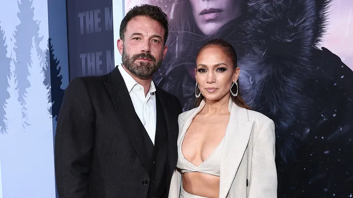 Jennifer Lopez and Ben Affleck 2