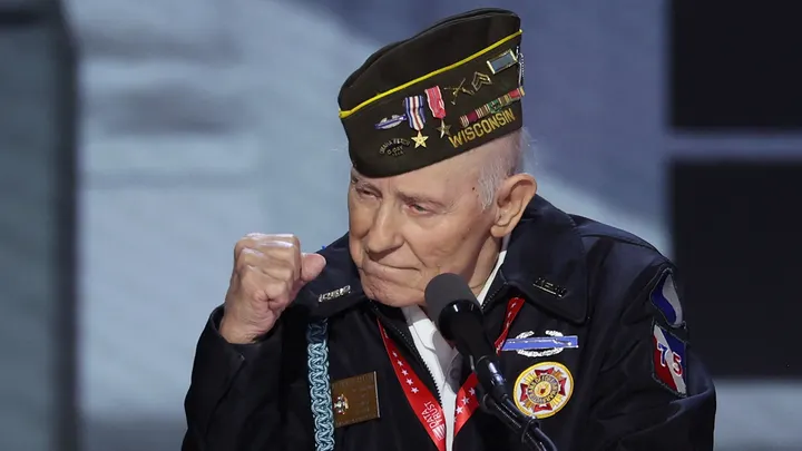 98-year-old WWII veteran Sgt. William Pekrul throws strong support ...